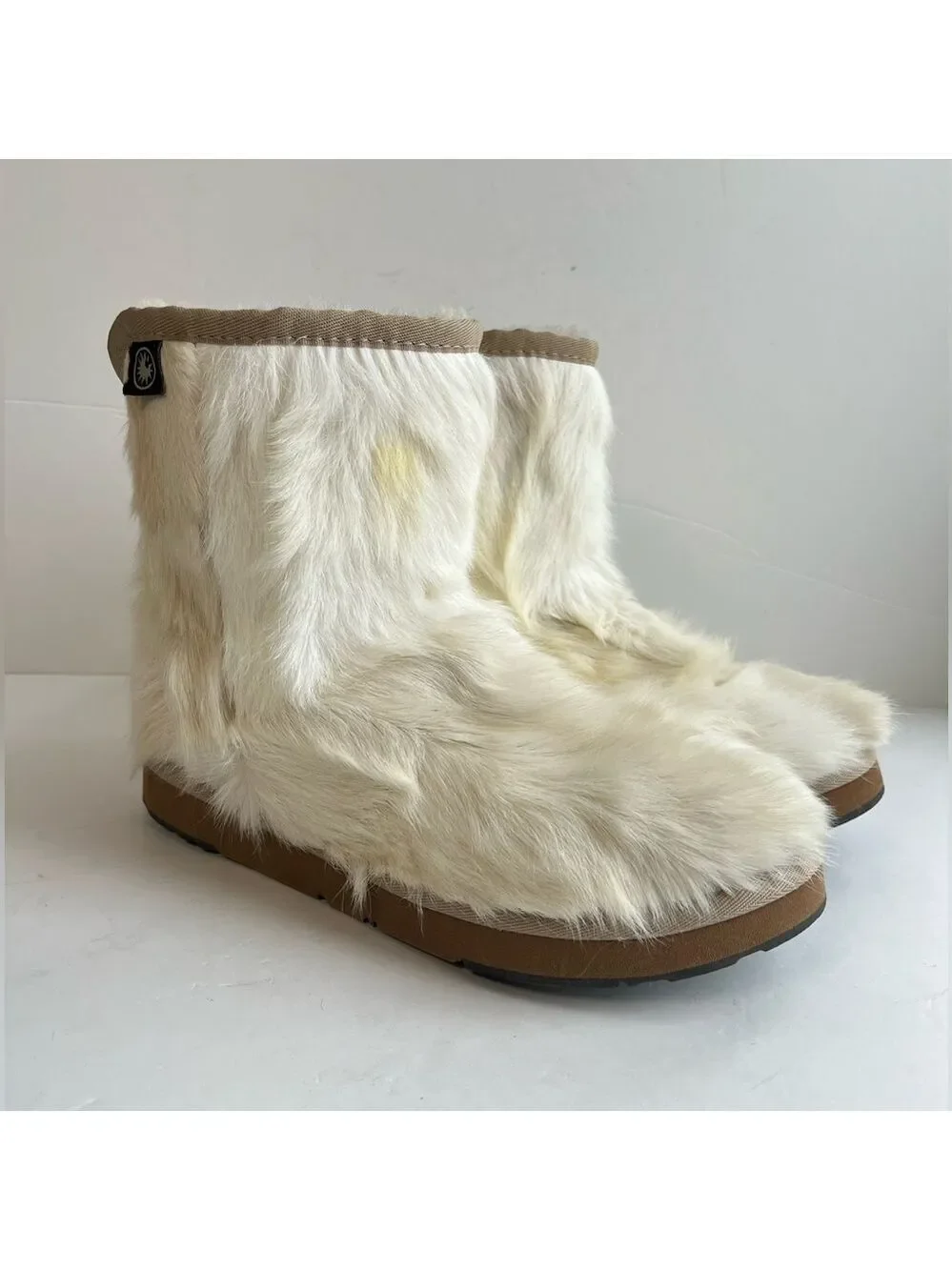 AU&MU Sheepskin Boots White Size 6